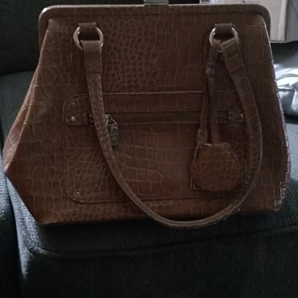 Liz claiborne purse